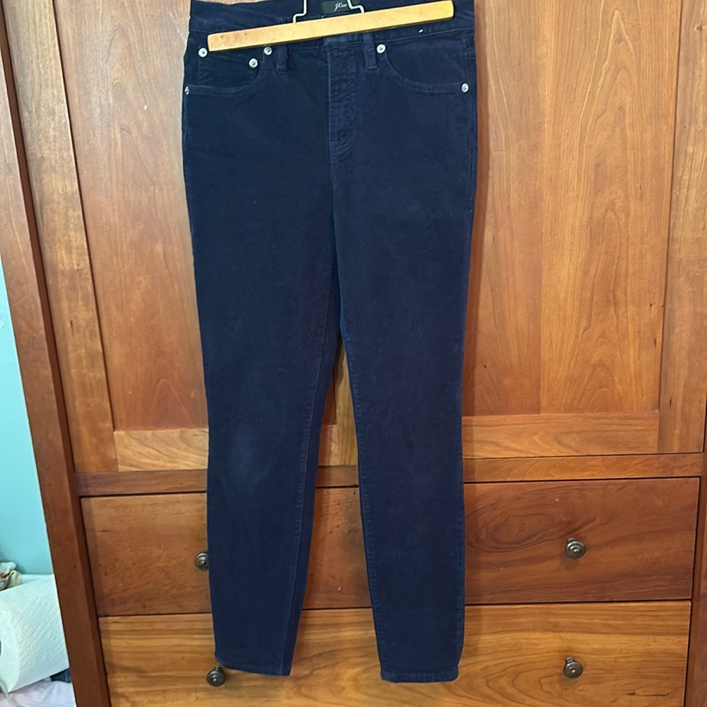I Crew small whale Cordero’s in dark navy blue, lightly used.  Non-smoking home.
